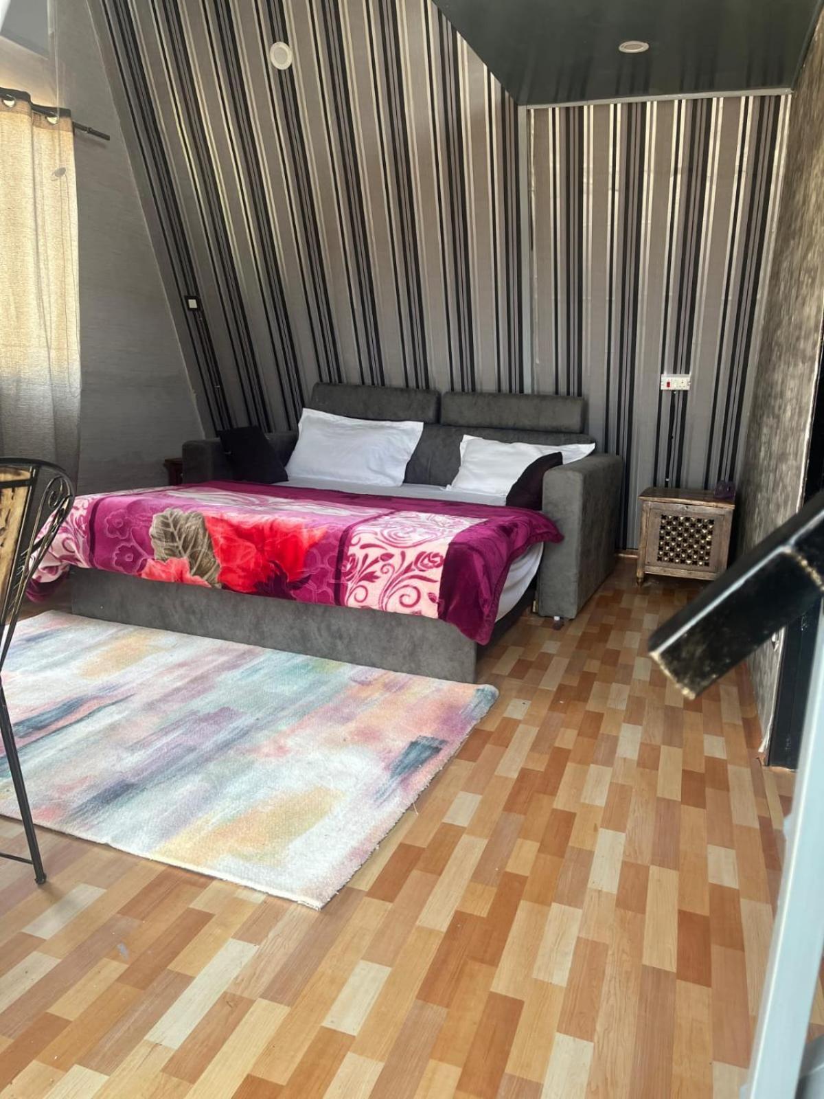 Nirvana By The Peach Retreat Kanatal Exteriör bild